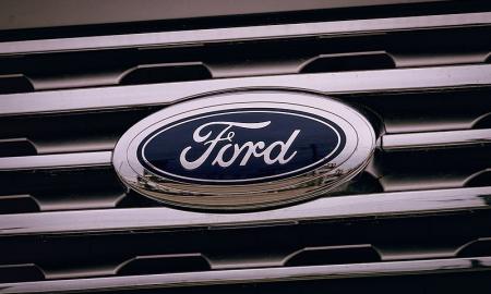 „Ford“ atidaro Kelno elektromobilių centrą – naujos kartos automobilių namus