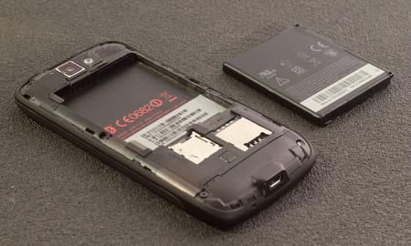 Bus dideli pokyčiai. ES nori pakeisti išmaniuosius telefonus, grąžins seną technologiją