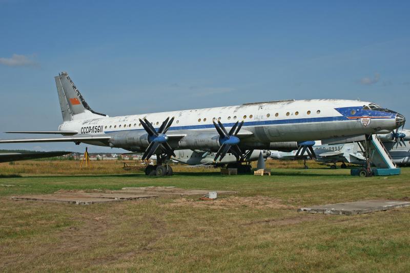 Tu-114