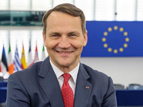 [ŽT] Sikorski: Groźby Rosji są poważne