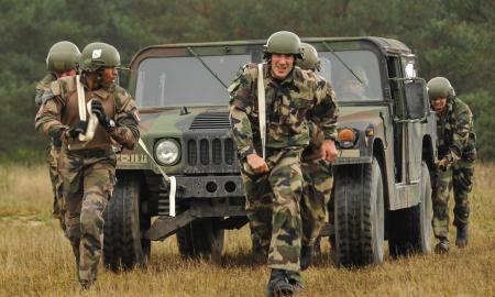 Tai įvyko. Prancūzų kariai ruošiasi vykti į Ukrainą. „Nelauksim kol karas ateis pas mus“