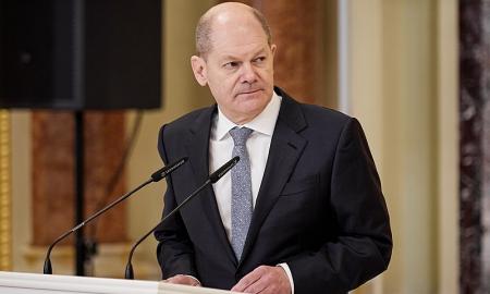 „Jis siaubingai grasino.“ Kažkas nutiko Scholzui. Vokietija paralyžiuojama