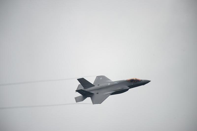 Brak pomysłu.  Dlaczego NATO nie może wysłać F-35 na Ukrainę?