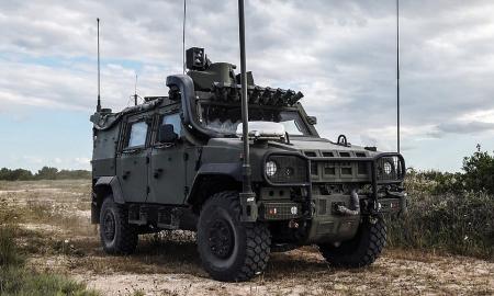 412 000 000$. „Lynx“ ir minų medžiotojai. Į Ukrainą pajudėjo galinga karinė technika (Foto)