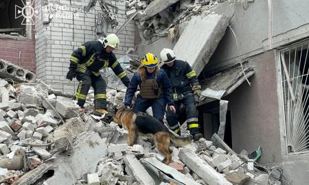 Vakarai padeda ne vien tik ginkluote. Šluojami tankai ir šarvuočiai. Ką atskleidė Ukrainos kariai