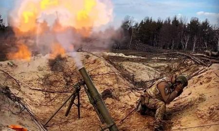 „Deginame viską. Tankai. Artilerija. Dronai.“ Galingai smogė Ukraina. Rusai tykšta į šalis