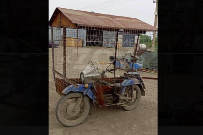 Rusijos motociklas su „vištide“ 