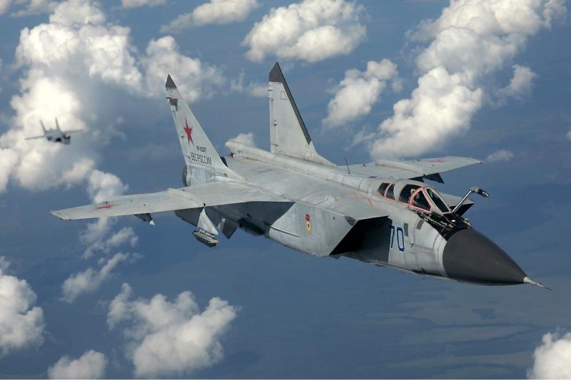 Įprasta rusų MiG-31 spalva