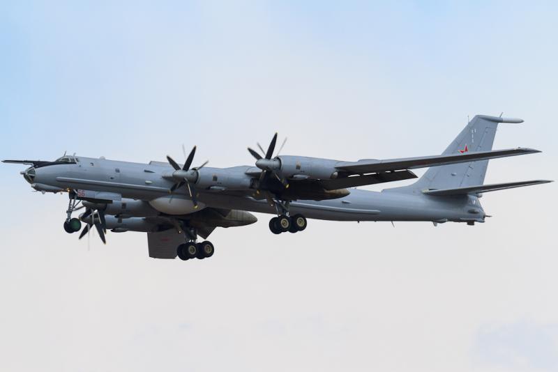 En russisk Tu-142 kolliderte med en F-35
