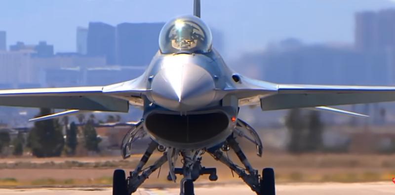 [ŽT] Uventede nyheter.  Norske krigsfly vil angripe Russland