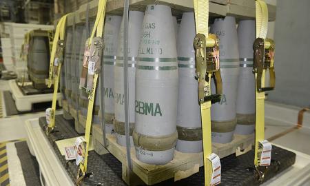 Jie didina statymus. 500 000 keliaus tiesiai į frontą