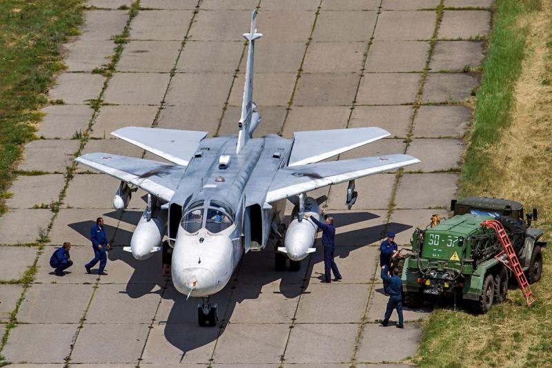 Su-24MR