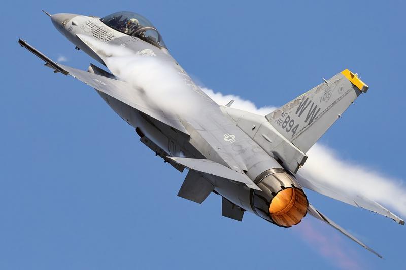 F-16