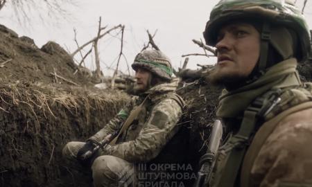 „Trigubas smūgis. Iš pietų, rytų ir šiaurės.“ Tai Rusijos košmaras