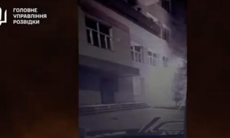 „Jie desperatiški.“ Rusijoje prasideda susirėmimai. Padegė FSB (Video)