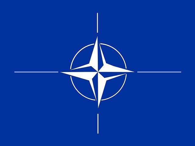 NATO vėliava