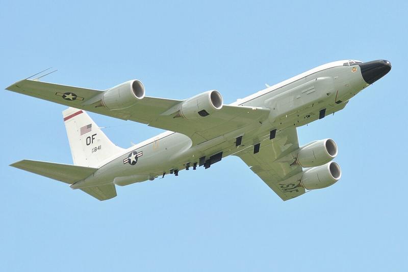 RC-135W Rivet Joint