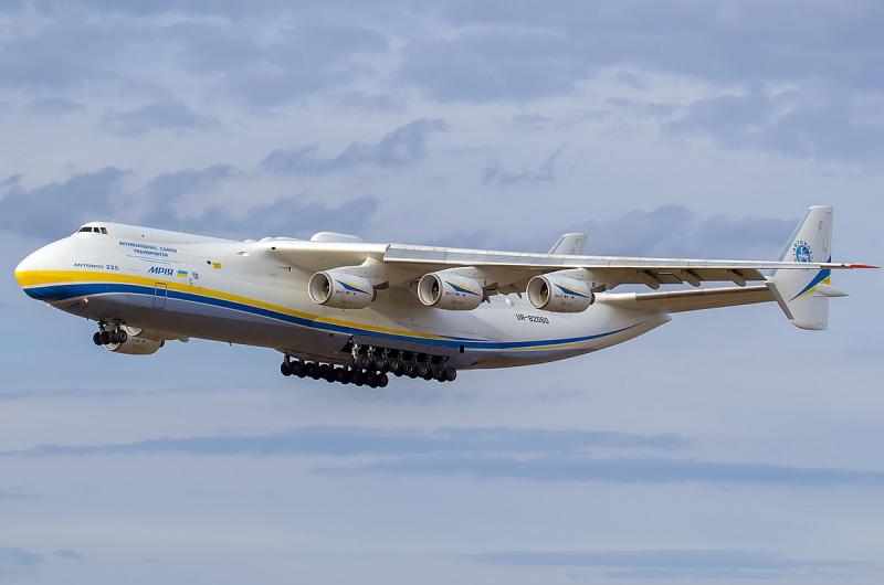 An-225 