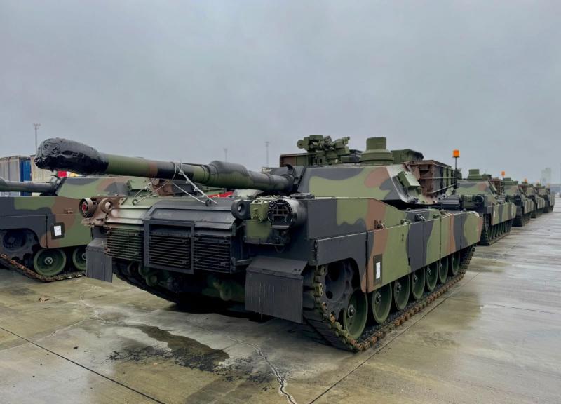 M1A2SEPv3 versijos tankai 