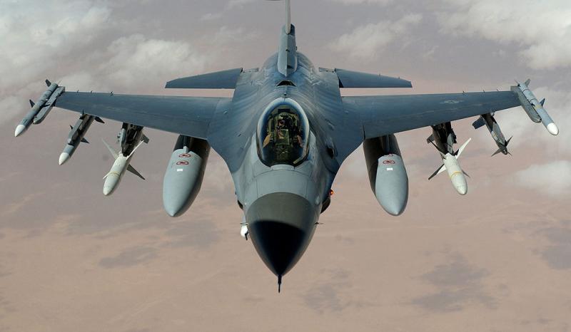 F-16 