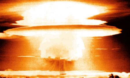 „1600 termobranduolinių bombų.“ Prasideda kova