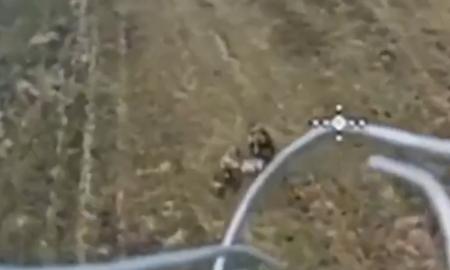 [ŽT] Rusai vis dar naudoja savo keistą gynybinę taktiką (Video)