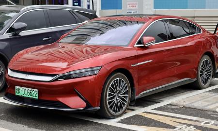 Vokiečiai atidarė „Tesla“ ir BYD baterijas. „Išvados stebina“