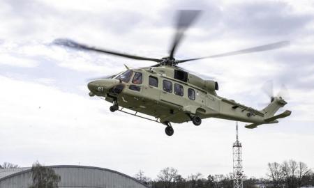 Augina „karinius raumenis“. 32 sraigtasparniai AW149. Atliko bandomąjį skrydį