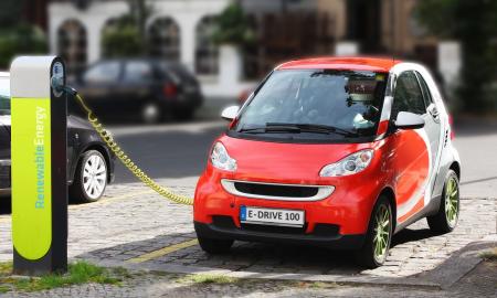 Vairuotojai save apgauna. „Nusipirkau šiandien. Po metų nevertas ir pusės“