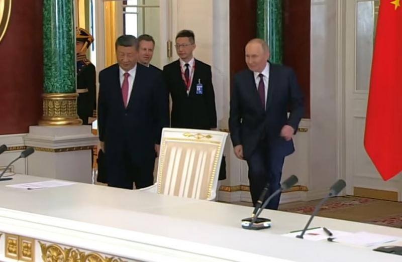 Xi Jinpingas ir V. Putinas