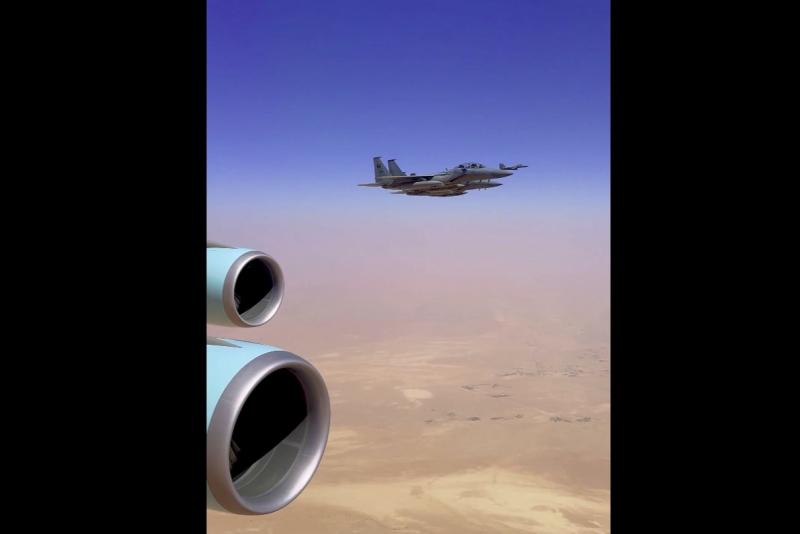 Air Force One lydi Saudo Arabijos oro pajėgų naikintuvai F-15