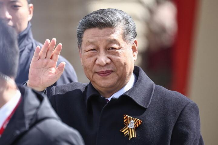 Kinijos Liaudies Respublikos pirmininkas Xi Jinping po karinio parado Raudonojoje aikštėje, skirtos 80-osioms pergalės prieš nacių Vokietiją Antrajame pasauliniame kare metinėms