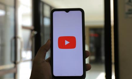 „YouTube“ reklamos nuo šiol erzins dar labiau. Privers ne vieną nusikeikti