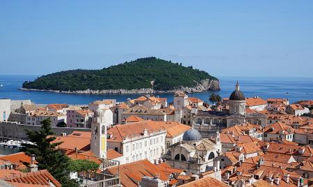 Prakeikta Kroatijos sala pritraukia tūkstančius turistų. Ten niekas nedrįsta gyventi