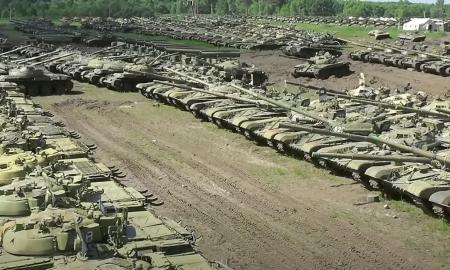 Rusija skelbia kursą. „Be kelnių, tuščiu skrandžiu, bet Ukrainą užkariausim“