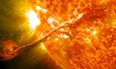 „Nebuvo prognozuota.“ Žemei smogė geomagnetinė audra