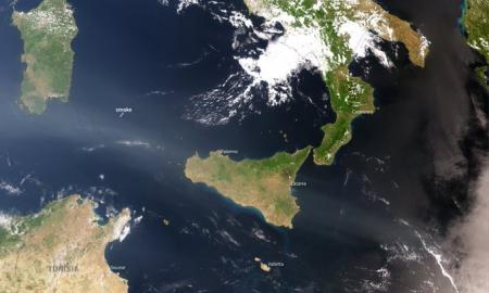 Ar pasieks ir Lietuvą? Monstras jau virš Europos. Matyti net iš kosmoso (Foto)