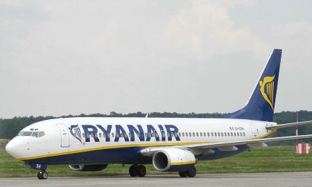 „Ryanair“, „Wizz Air“, „EasyJet“... Viskas, užkniso! 12-os šalių vartotojai eina į karą