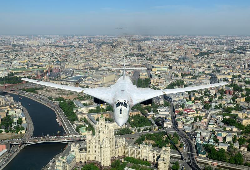 Tu-160