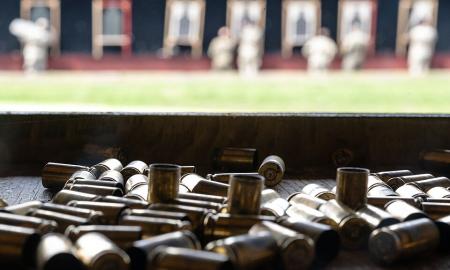 Skubiai šaukiami dešimtys tūkstančių karių. Dar viena šalis ruošiasi karui su Rusija