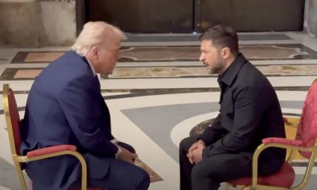 „Trumpas šauna į Zelenskį“ (Video)