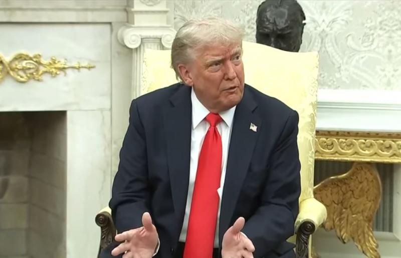D. Trumpas