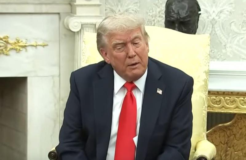 D. Trumpas