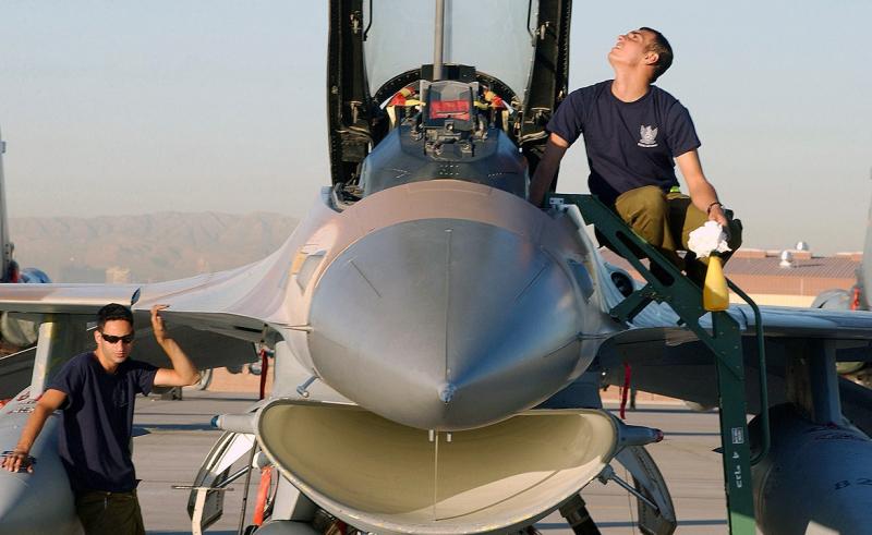 F-16