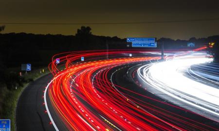 „Automagistralėje A2 Vilnius-Panevėžys. Dešinėje pusėje. Nuo liepos“