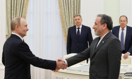Rusijos manevrai Irano karo fone. Nuo islamiškos koalicijos rentimo prie kompromisų su Trumpu