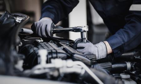 Įspėjami lietuviai: „Net nebandykite, patys nesutaisysite.“ Kas nutiko automobiliams