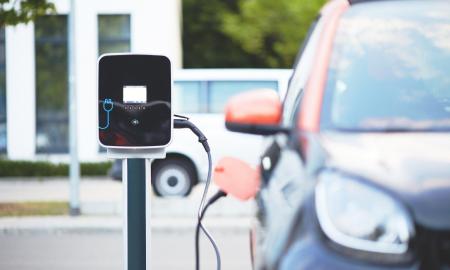 „99 proc. elektromobilių.“ Skelbiamas pavojus