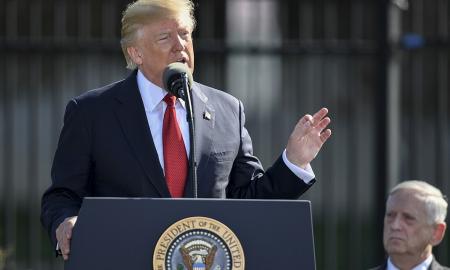 „Jie gali smogti Maskvai ir Sankt Peterburgui.“ Ginklas, kuris privers Rusiją drebėti! Trumpas nori jį pasiųsti į Ukrainą  (Video)