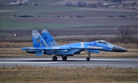 Ukrainos naikintuvai įsiveržė į NATO šalį. Kas vyksta? (Video)